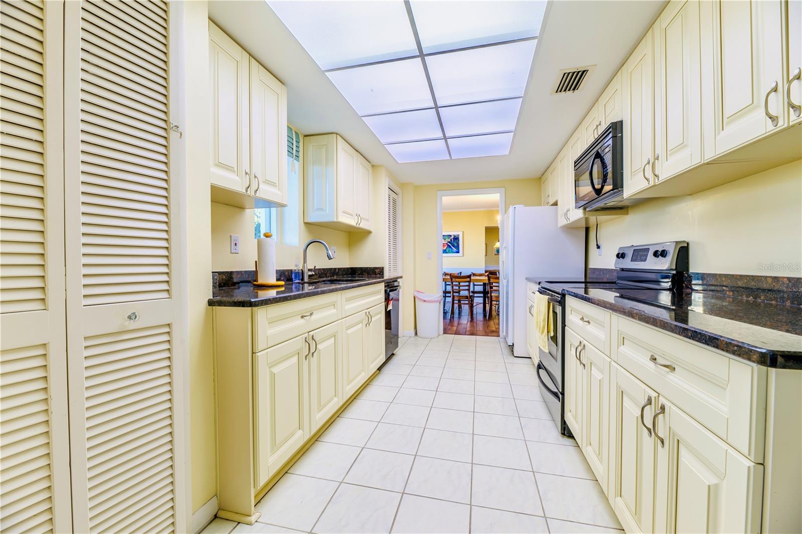 PIERCE 100 CONDO - Residential