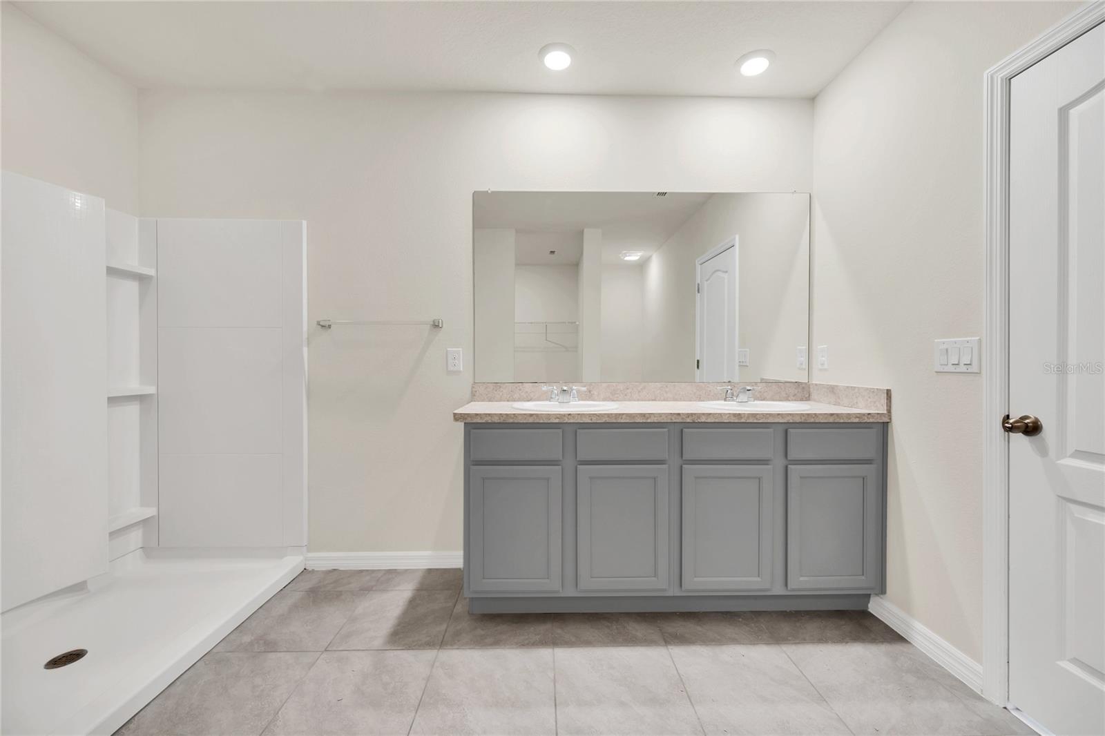 CHANLER RDG PH 02 - Residential Lease