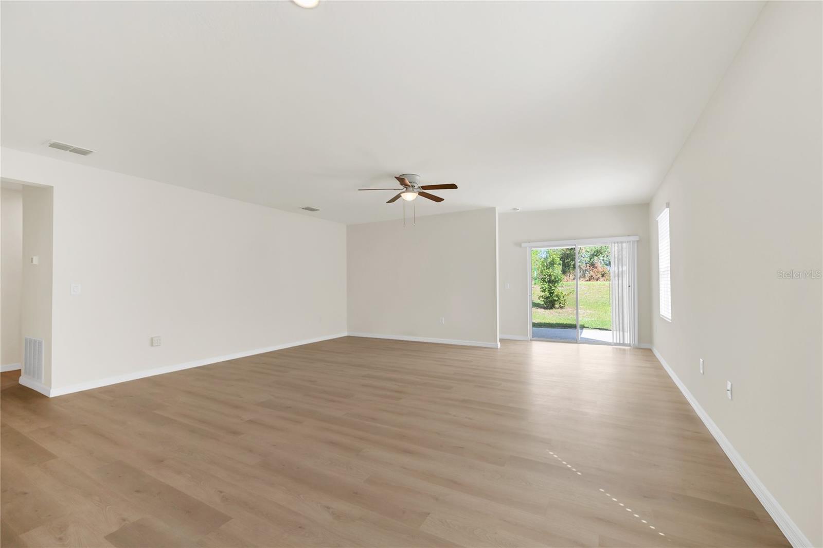 CHANLER RDG PH 02 - Residential Lease