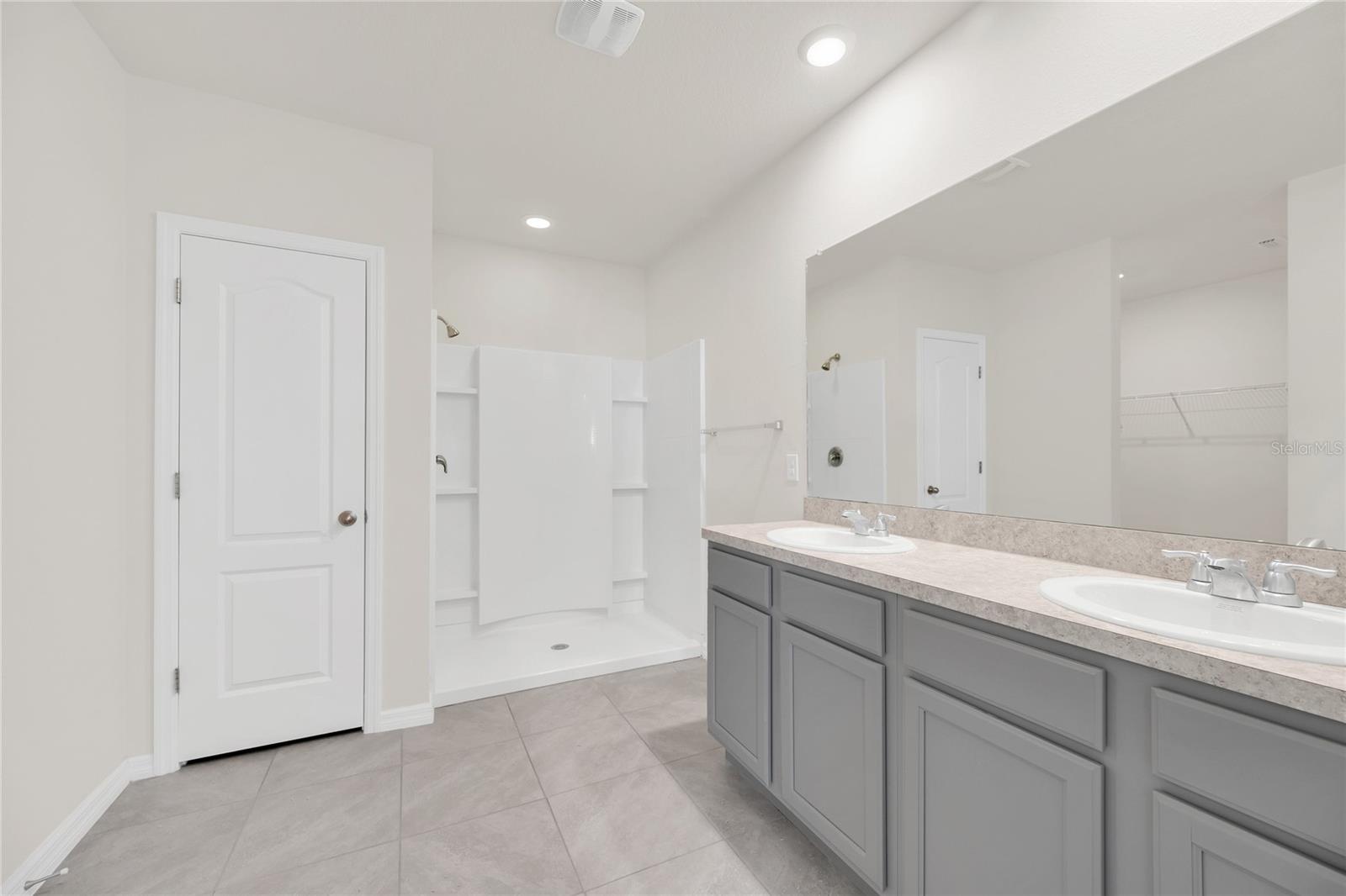 CHANLER RDG PH 02 - Residential Lease