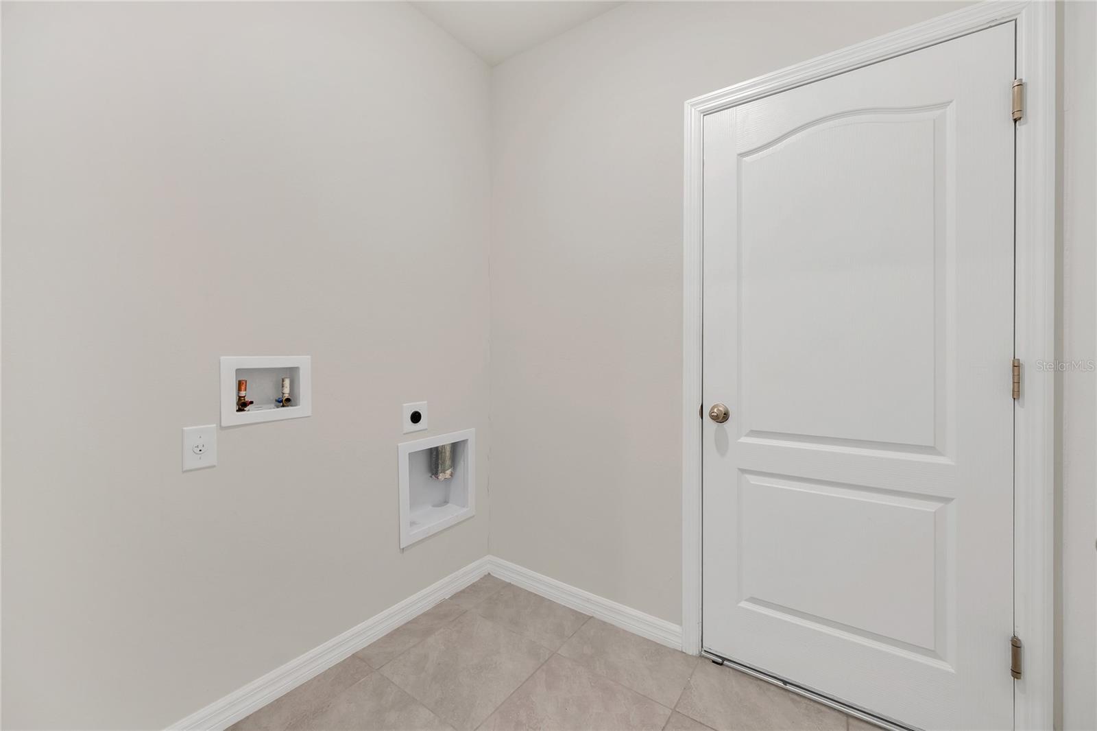 CHANLER RDG PH 02 - Residential Lease