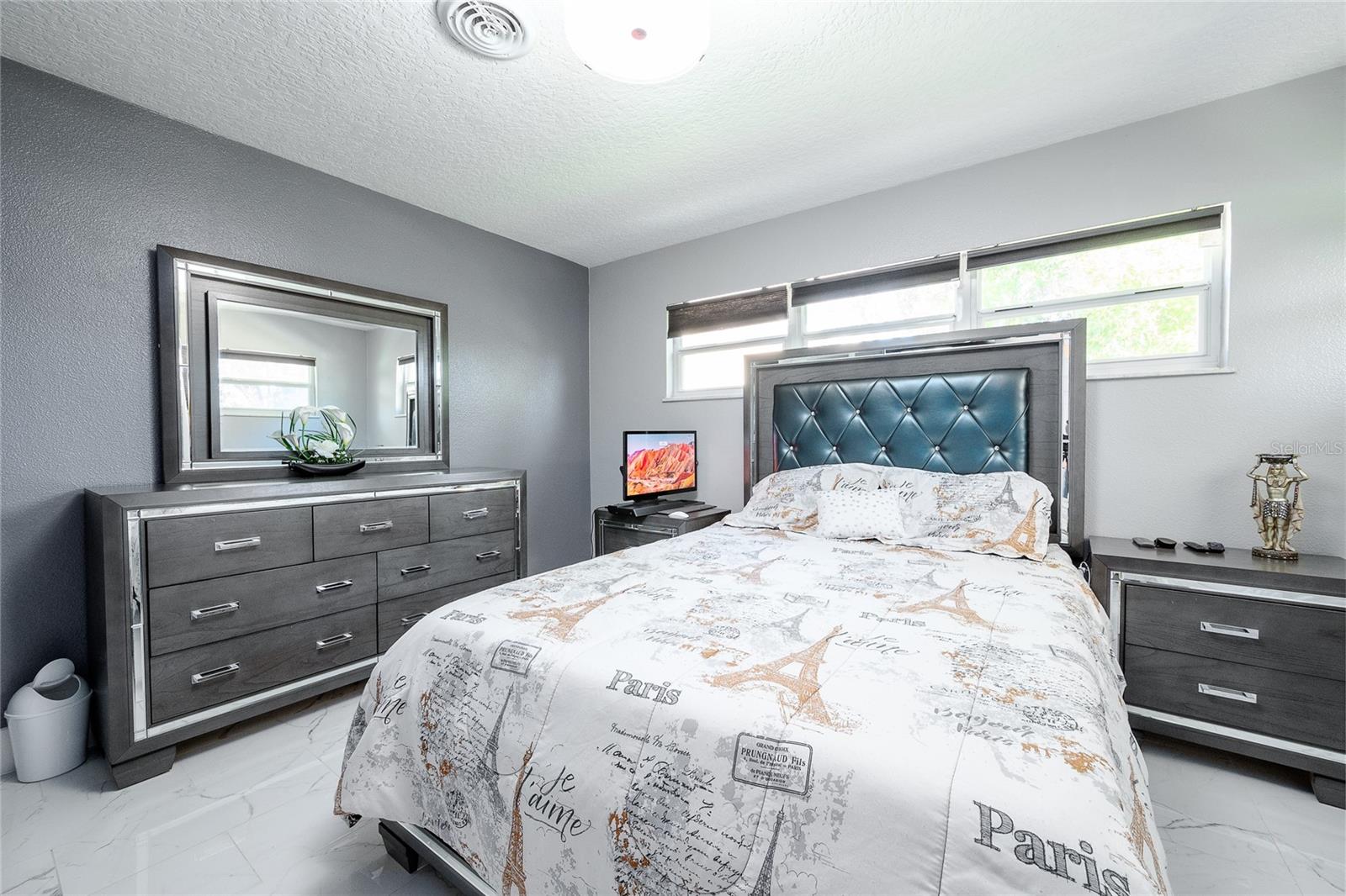 LAKE CONWAY ESTATES - Residential