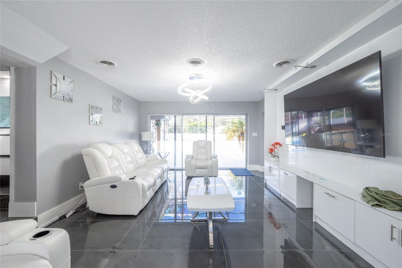 LAKE CONWAY ESTATES - Residential