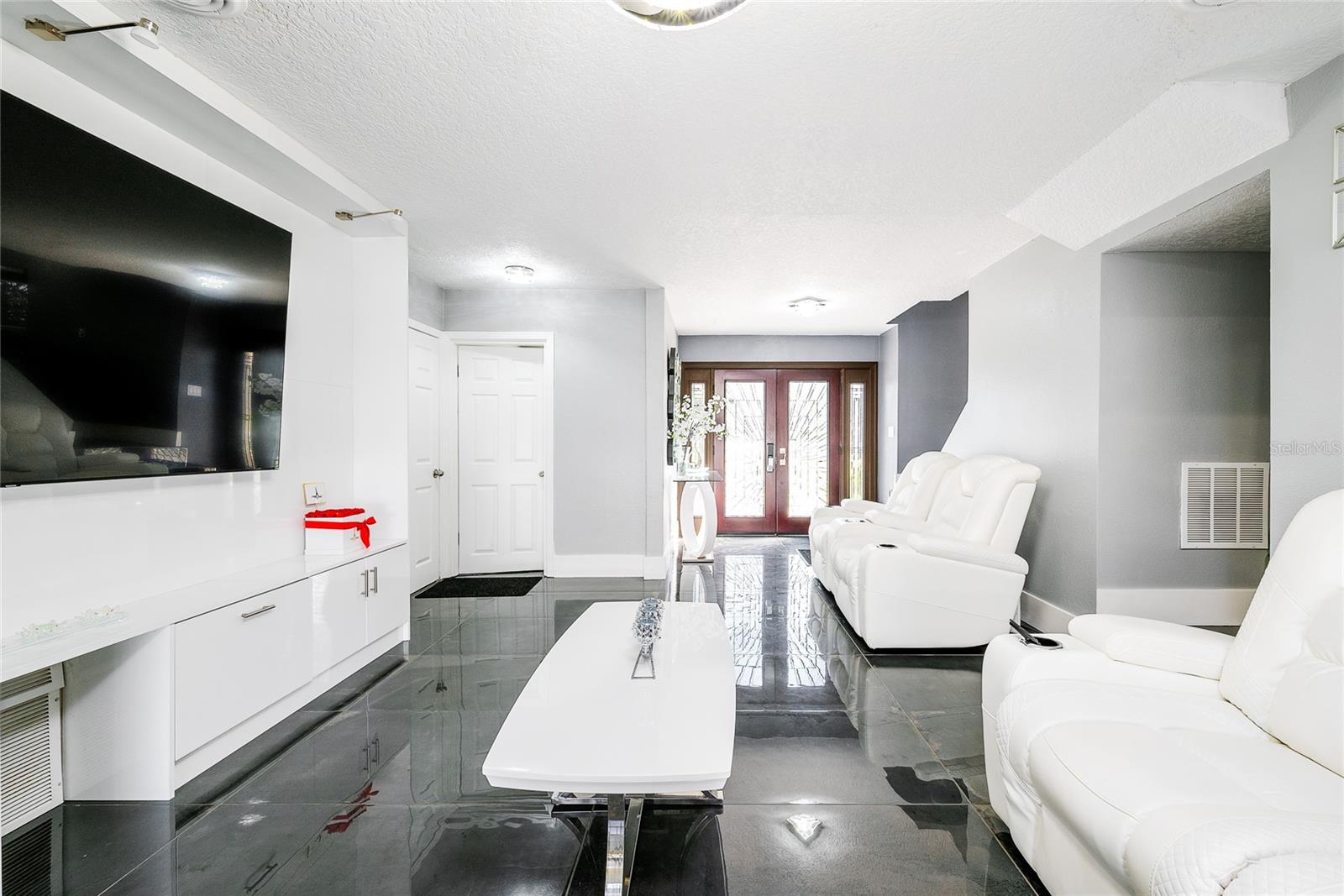 LAKE CONWAY ESTATES - Residential