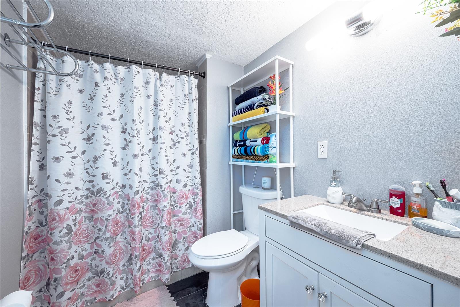 LAKE CONWAY ESTATES - Residential