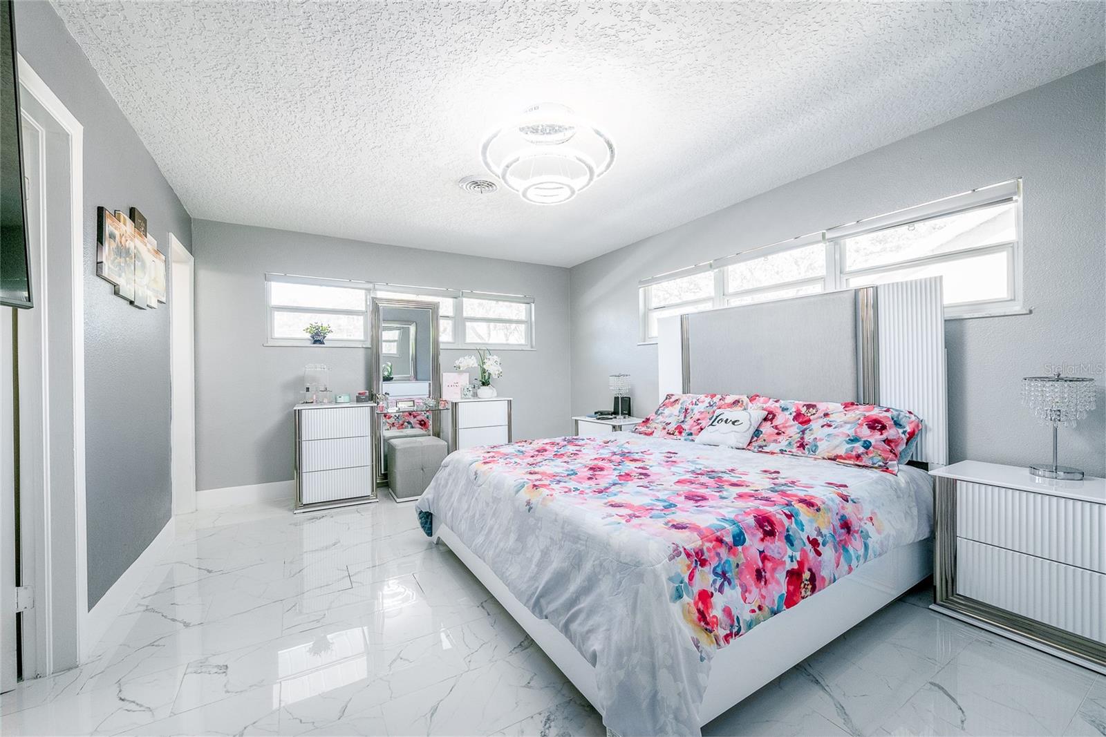 LAKE CONWAY ESTATES - Residential