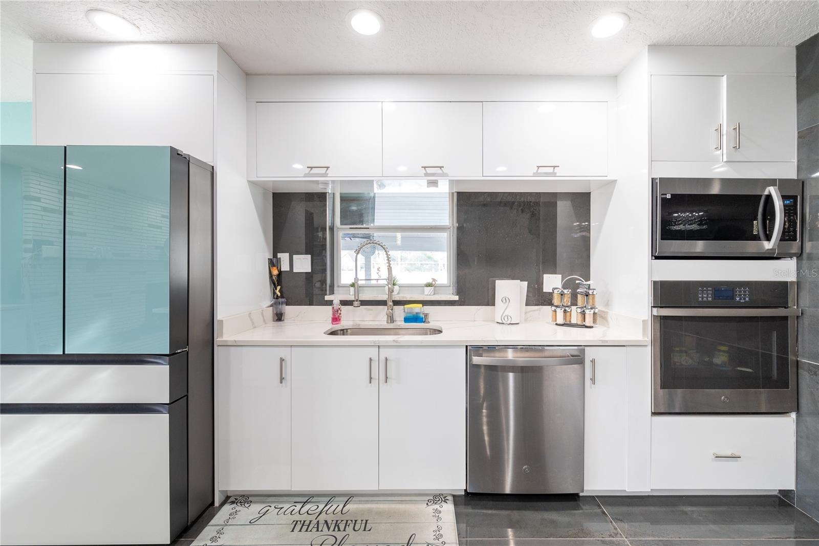 LAKE CONWAY ESTATES - Residential