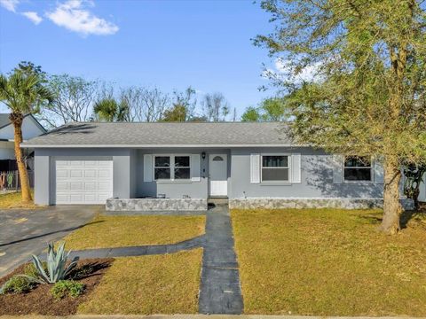Photo of 1868 Wayside Drive, Orlando, FL 32818 (MLS # O6287658)