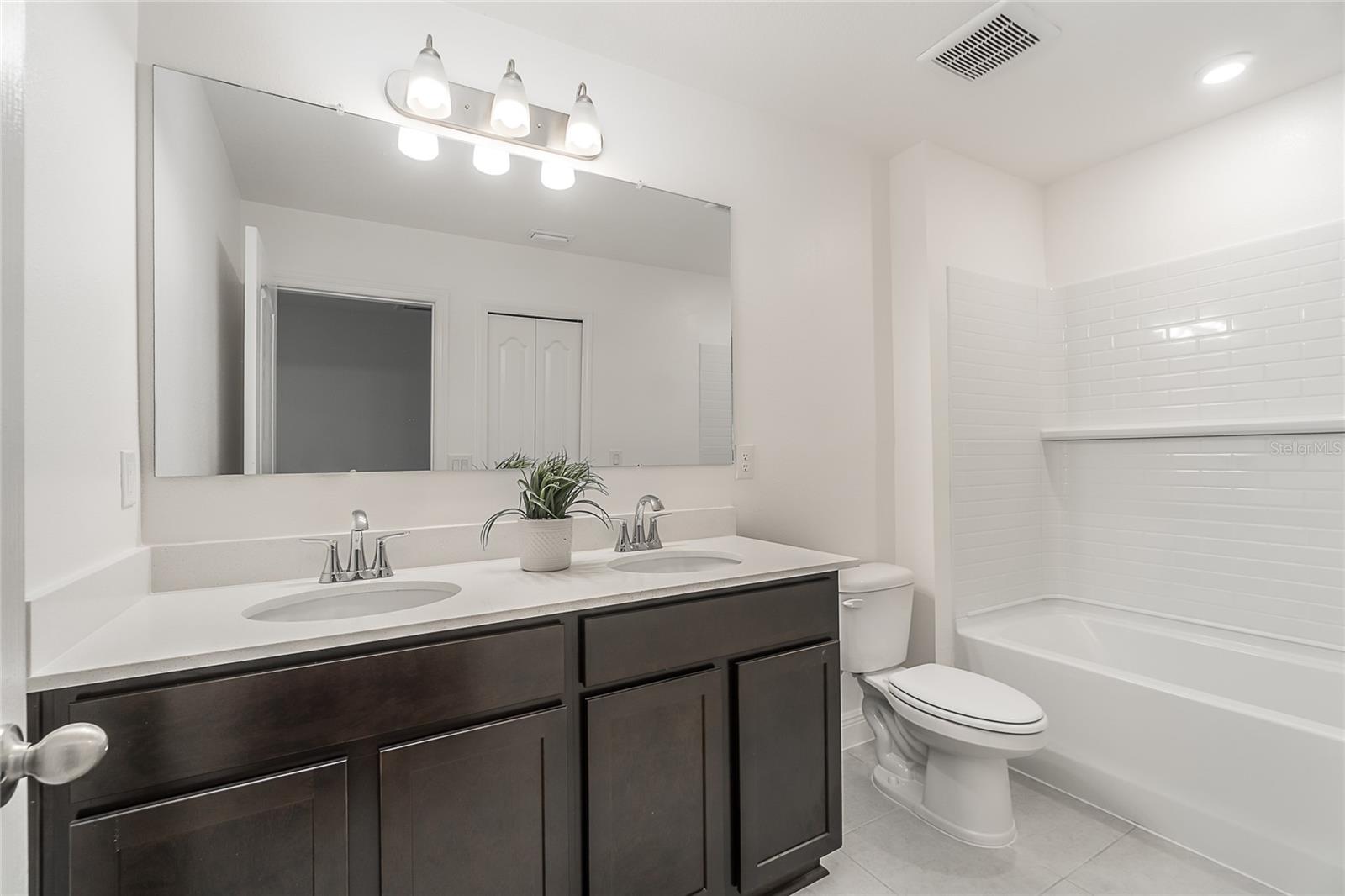 MIRADA PRCL 7 - Residential Lease