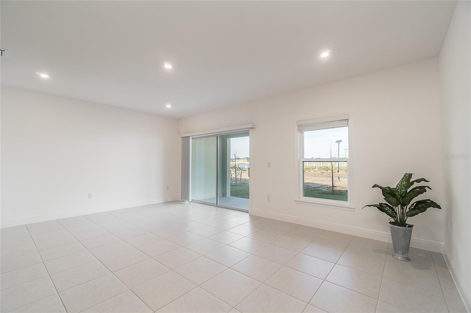 MIRADA PRCL 7 - Residential Lease