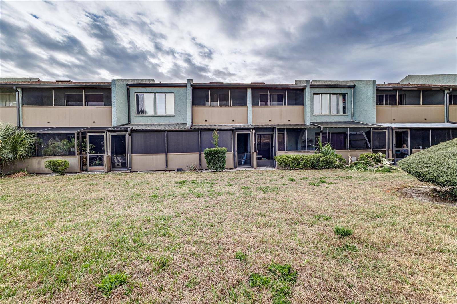 CASA DEL SOL CONDO VILLAGE PH 02 - Residential