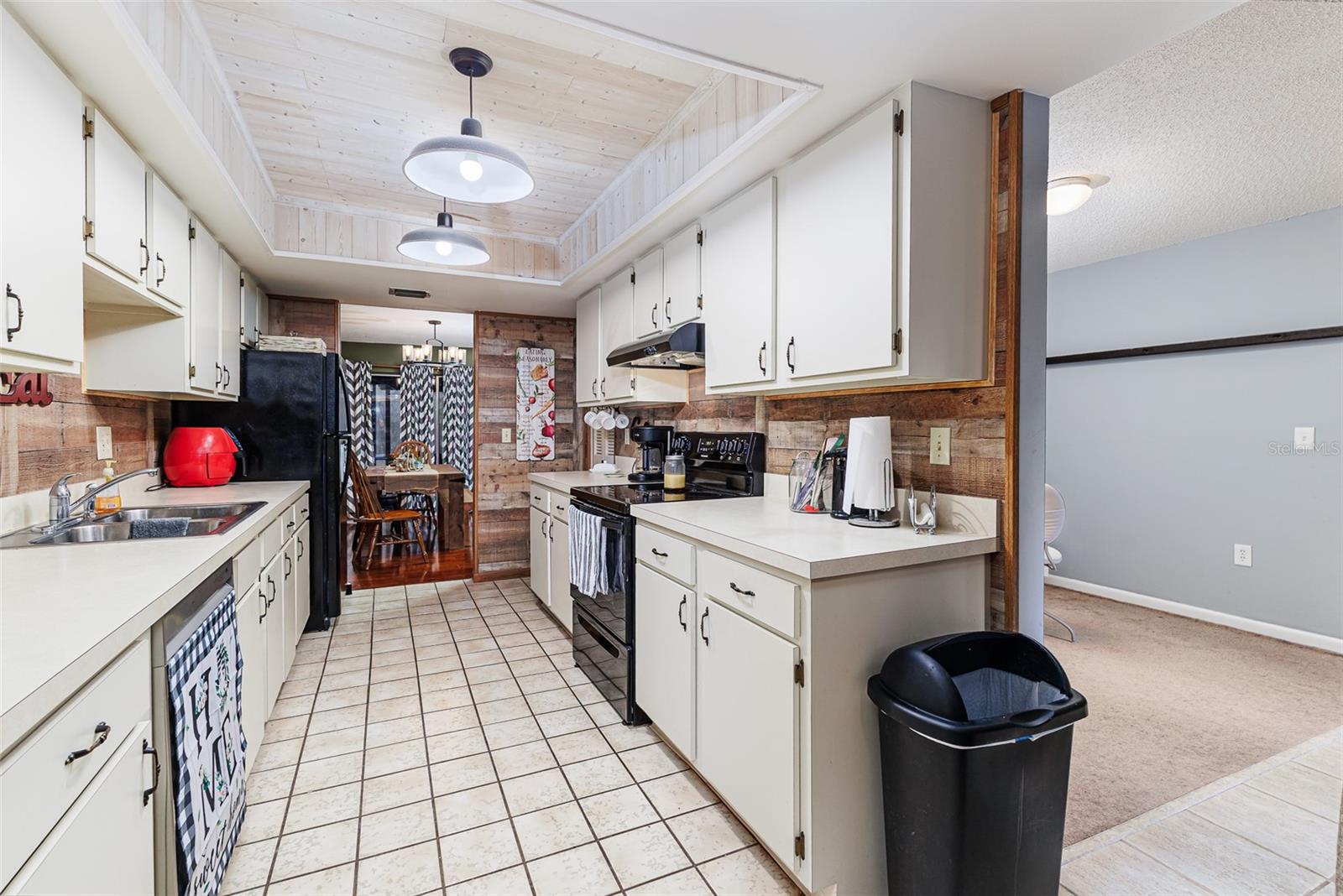 CASA DEL SOL CONDO VILLAGE PH 02 - Residential