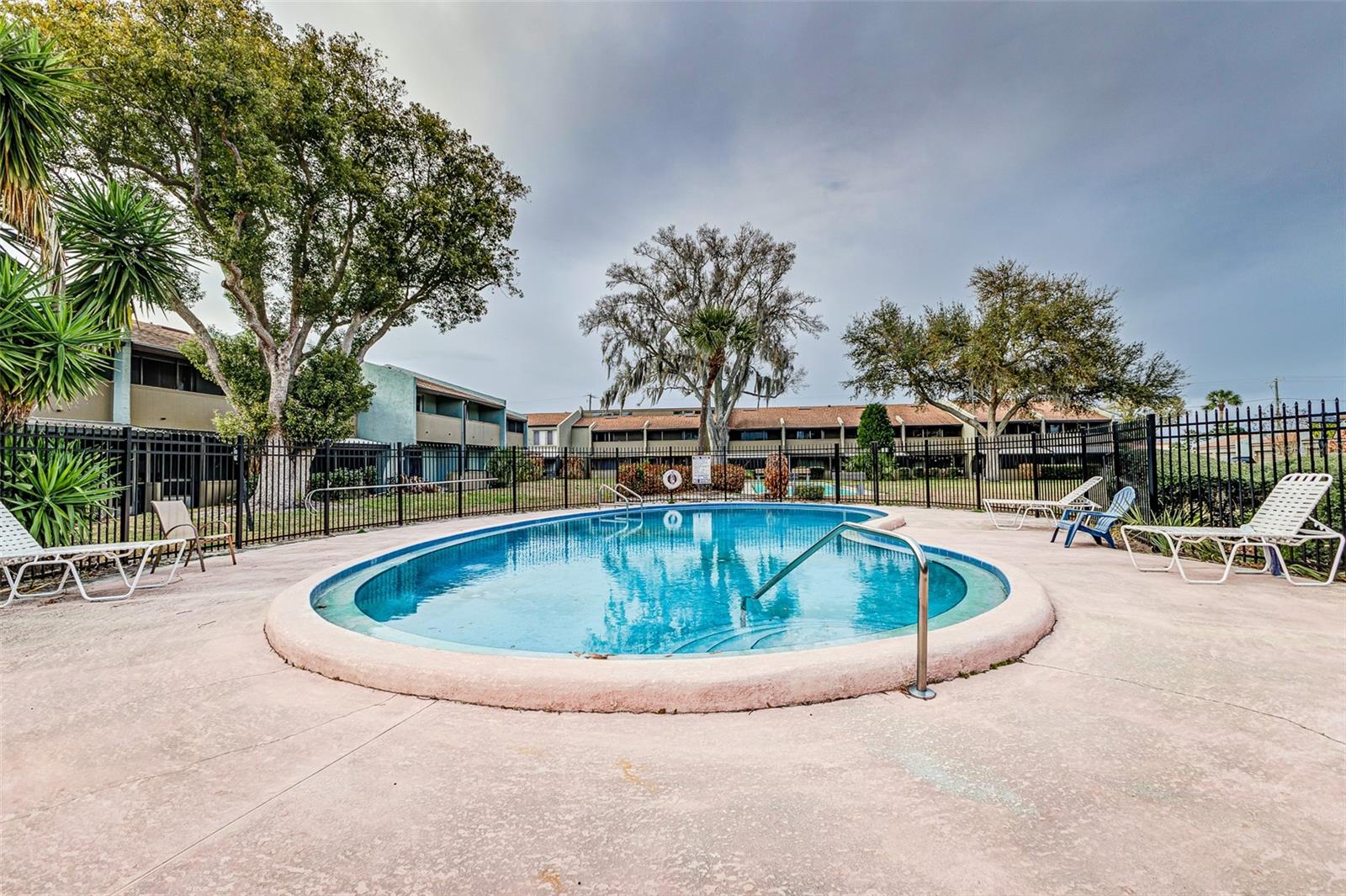 CASA DEL SOL CONDO VILLAGE PH 02 - Residential