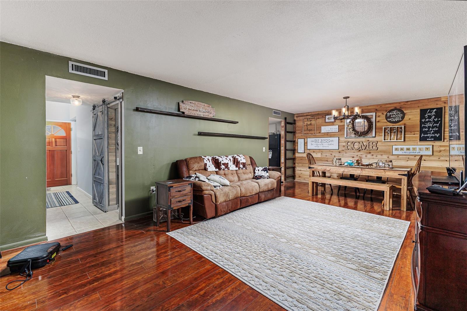 CASA DEL SOL CONDO VILLAGE PH 02 - Residential