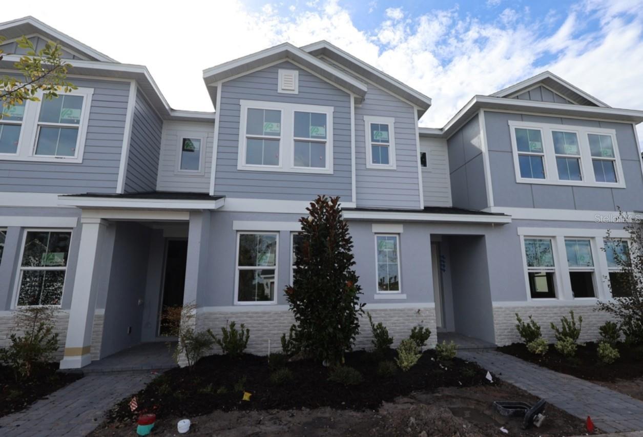 5620 COOPERS HAWK TRAIL