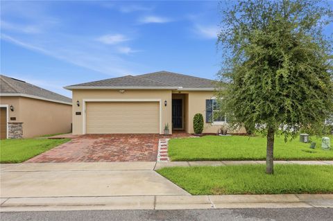 Photo of 490 Disa Drive, Davenport, FL 33837 (MLS # S5154194)