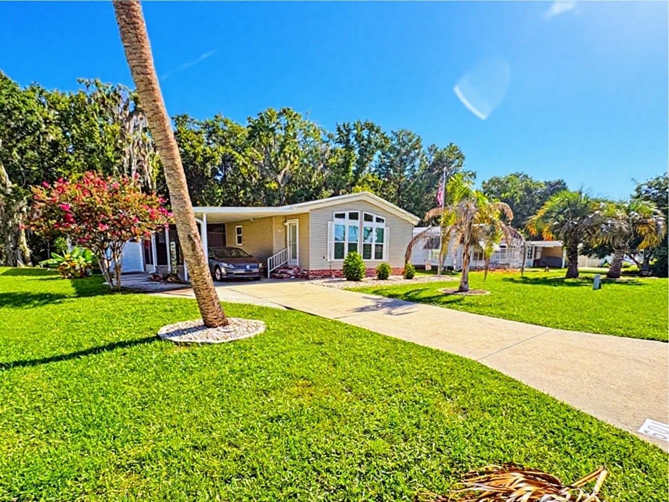 601 ROBIN LANE