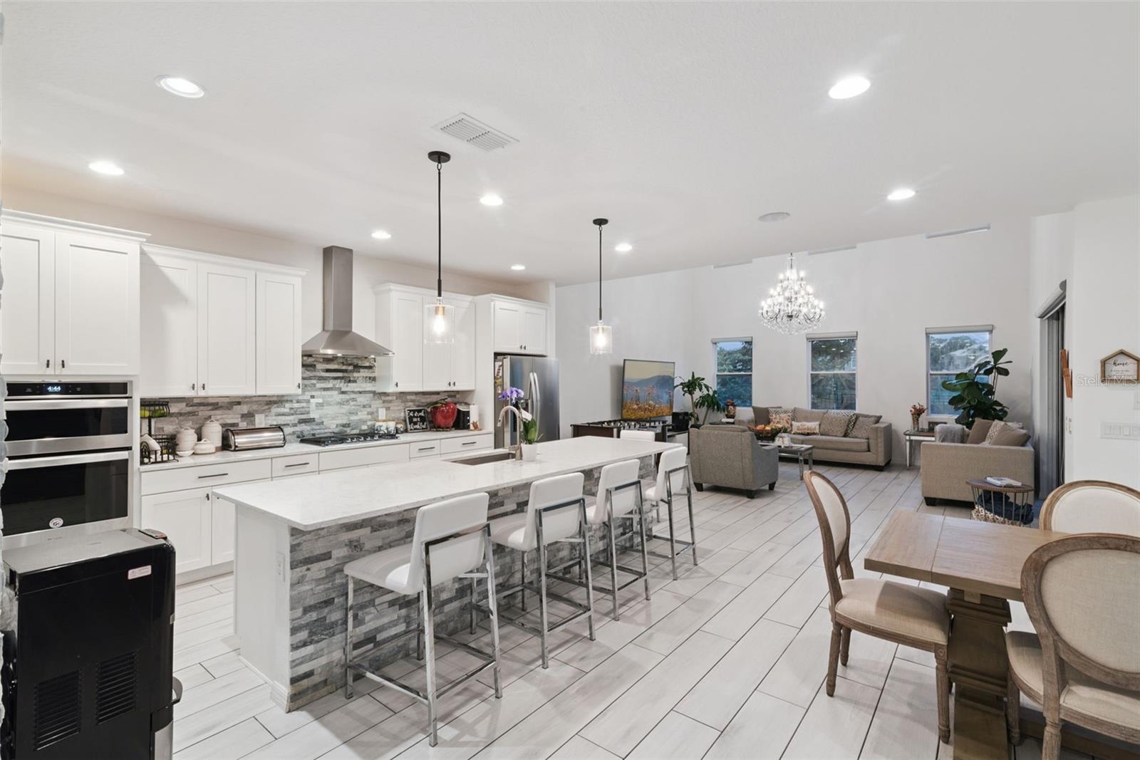 LATHAM PARK SOUTH - Residential