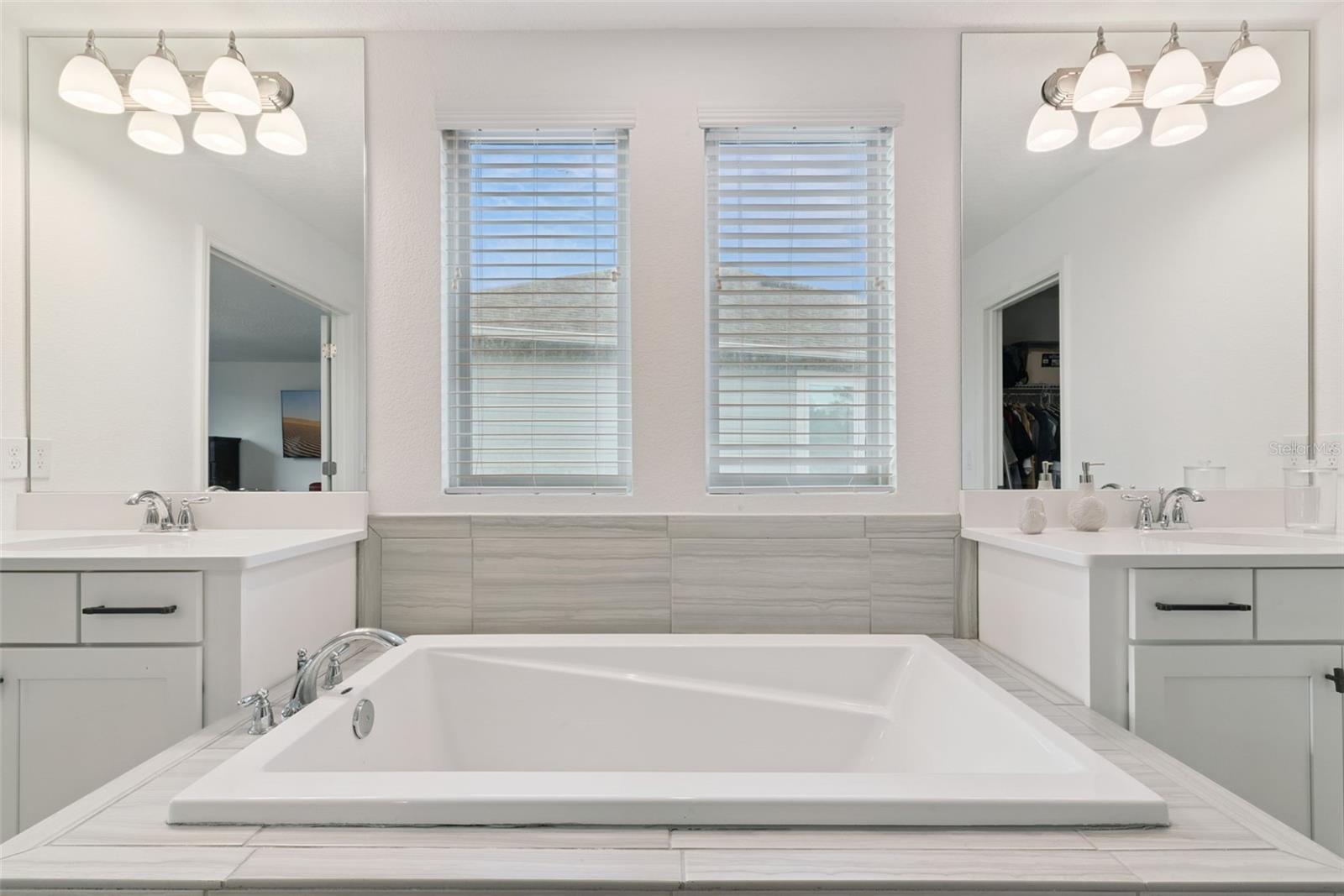 LATHAM PARK SOUTH - Residential