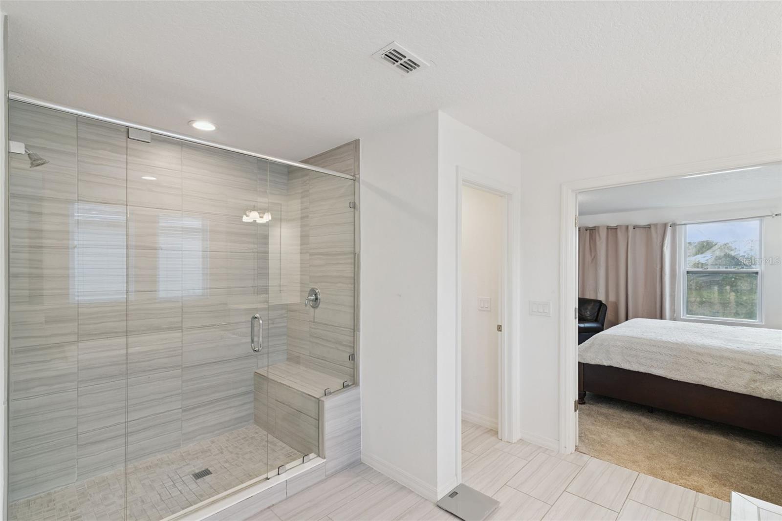 LATHAM PARK SOUTH - Residential