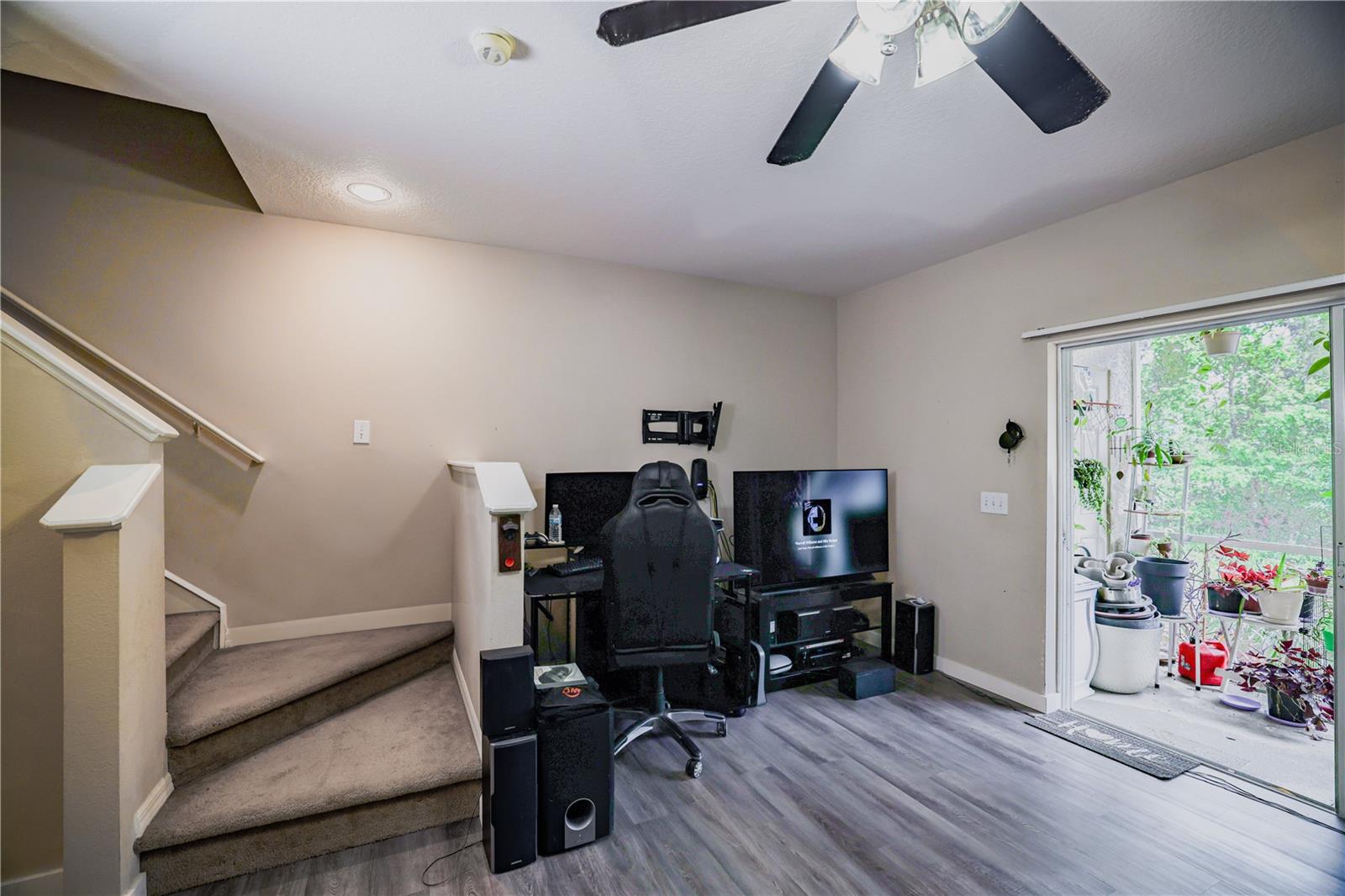 FISHHAWK RANCH TWNHMS PH - Residential