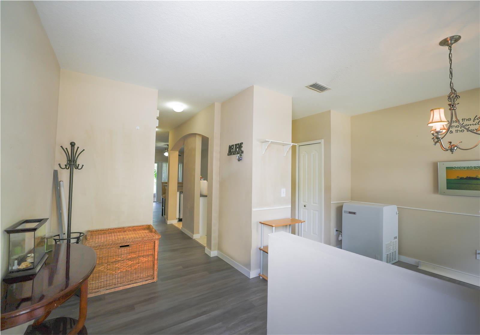 FISHHAWK RANCH TWNHMS PH - Residential