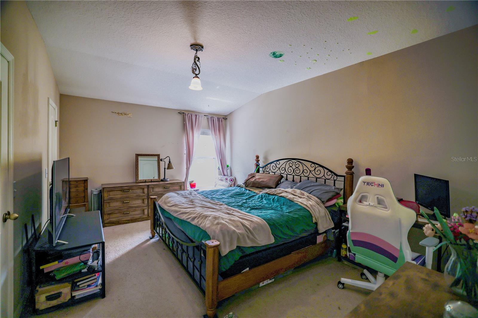 FISHHAWK RANCH TWNHMS PH - Residential