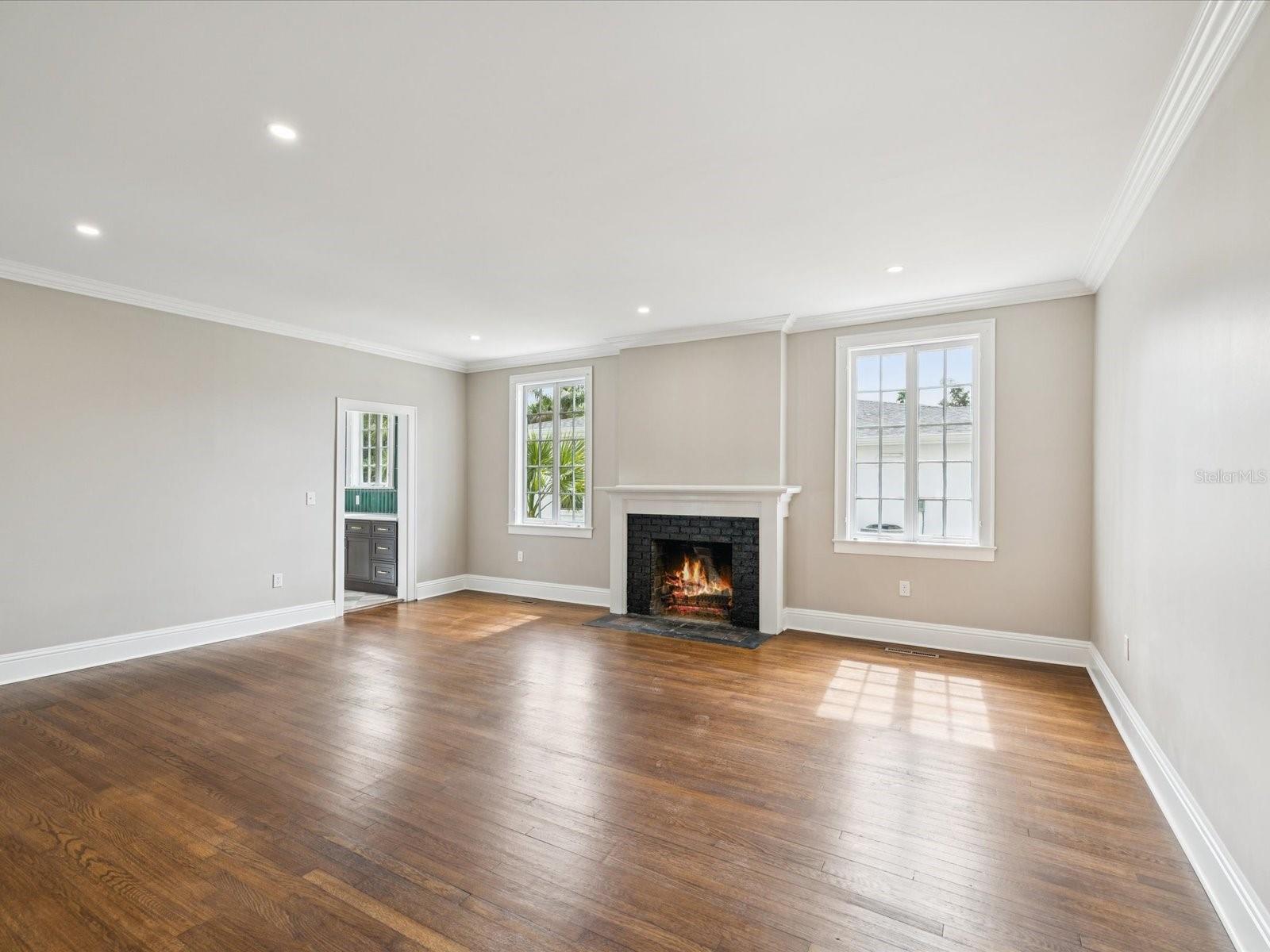 BELLEAIR ESTATES - Residential