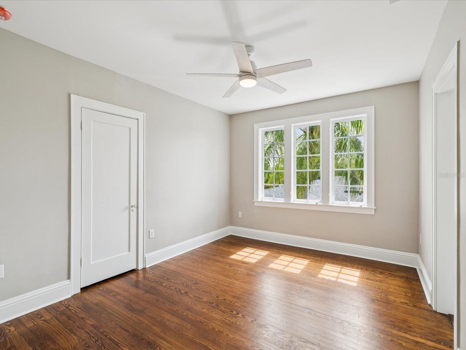 BELLEAIR ESTATES - Residential