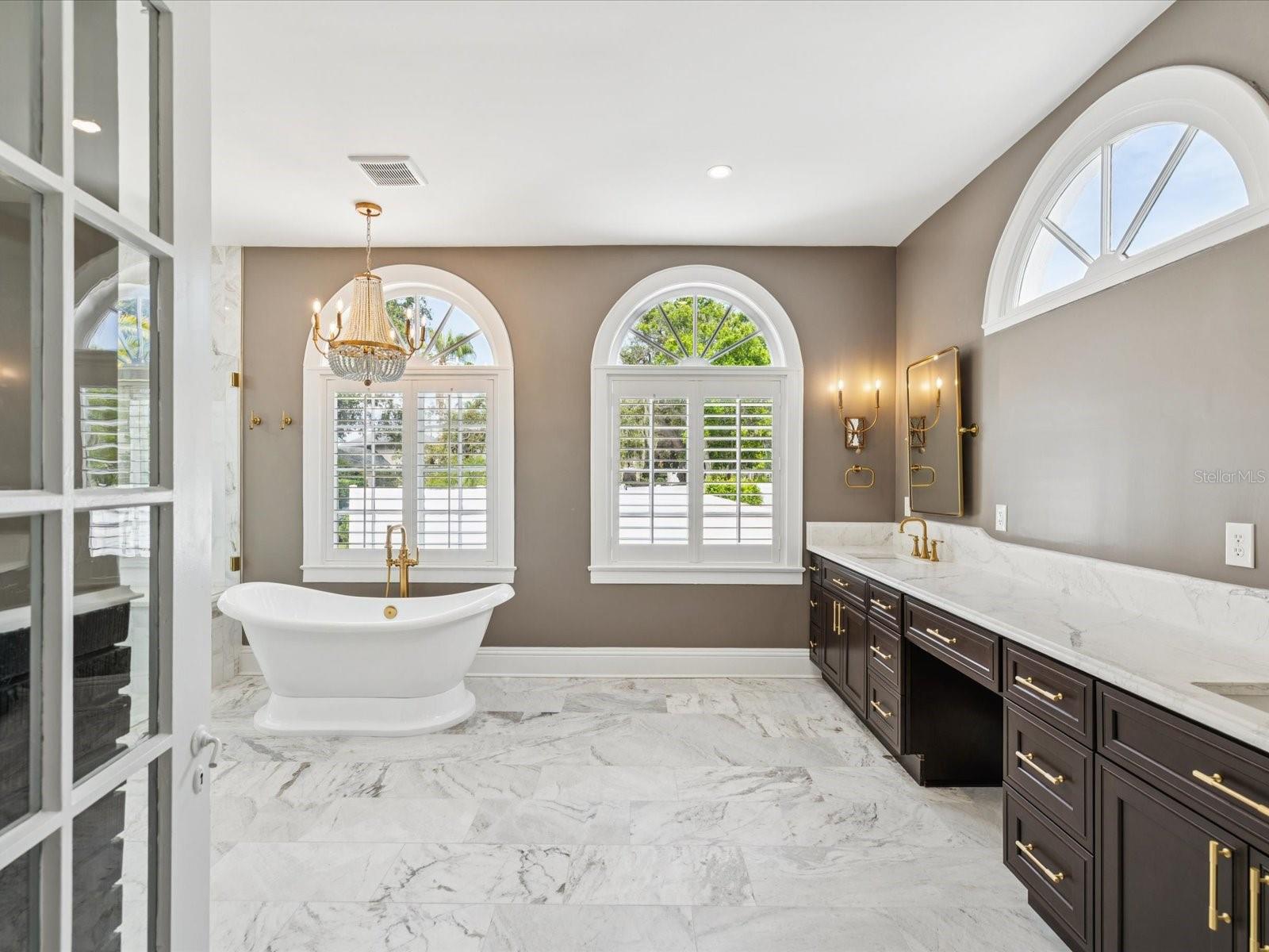 BELLEAIR ESTATES - Residential