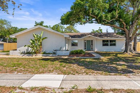 Photo of 13397 86th Avenue, Seminole, FL 33776 (MLS # TB8498284)