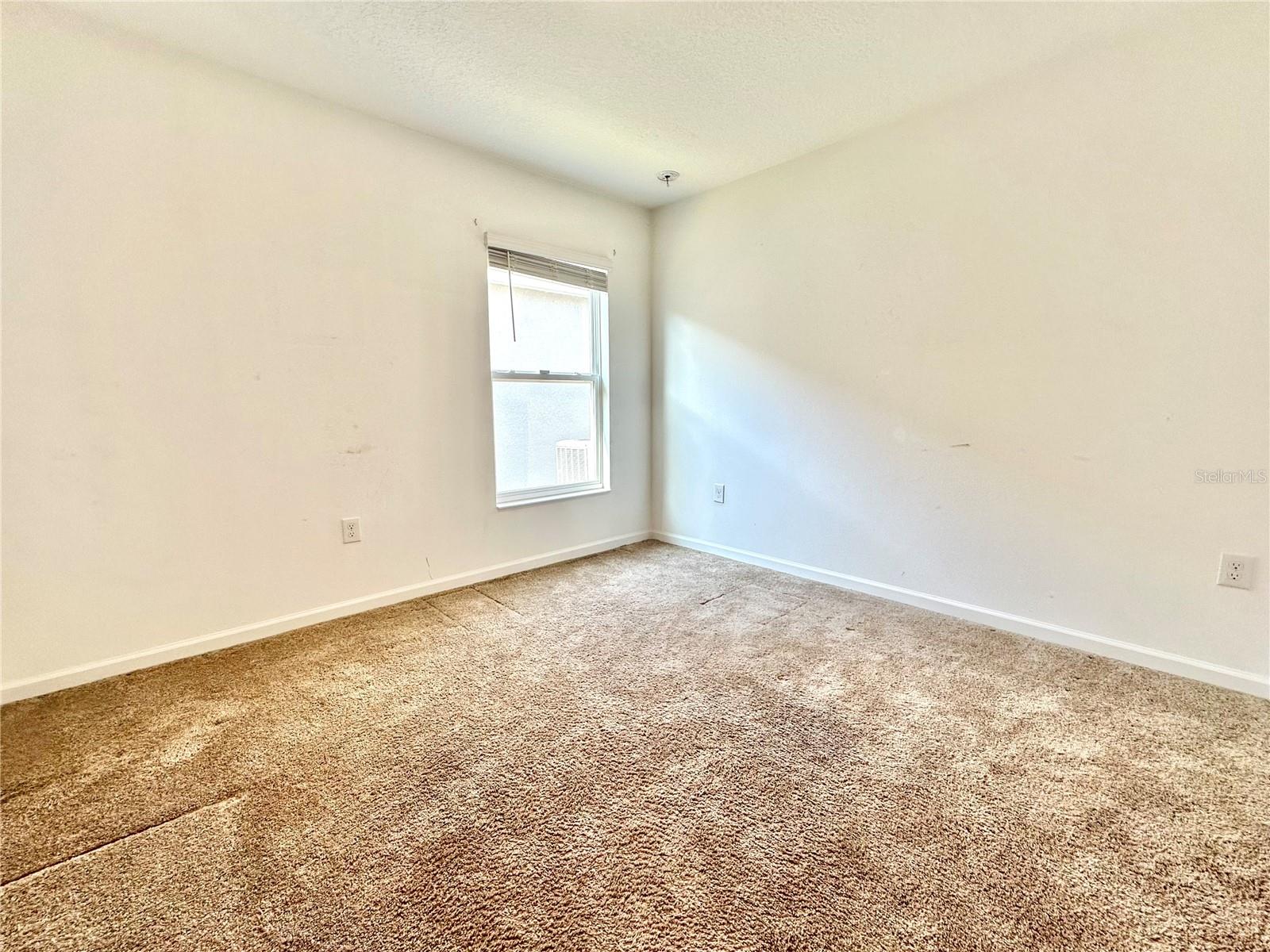 HAMMOCK RESERVE - Residential Lease