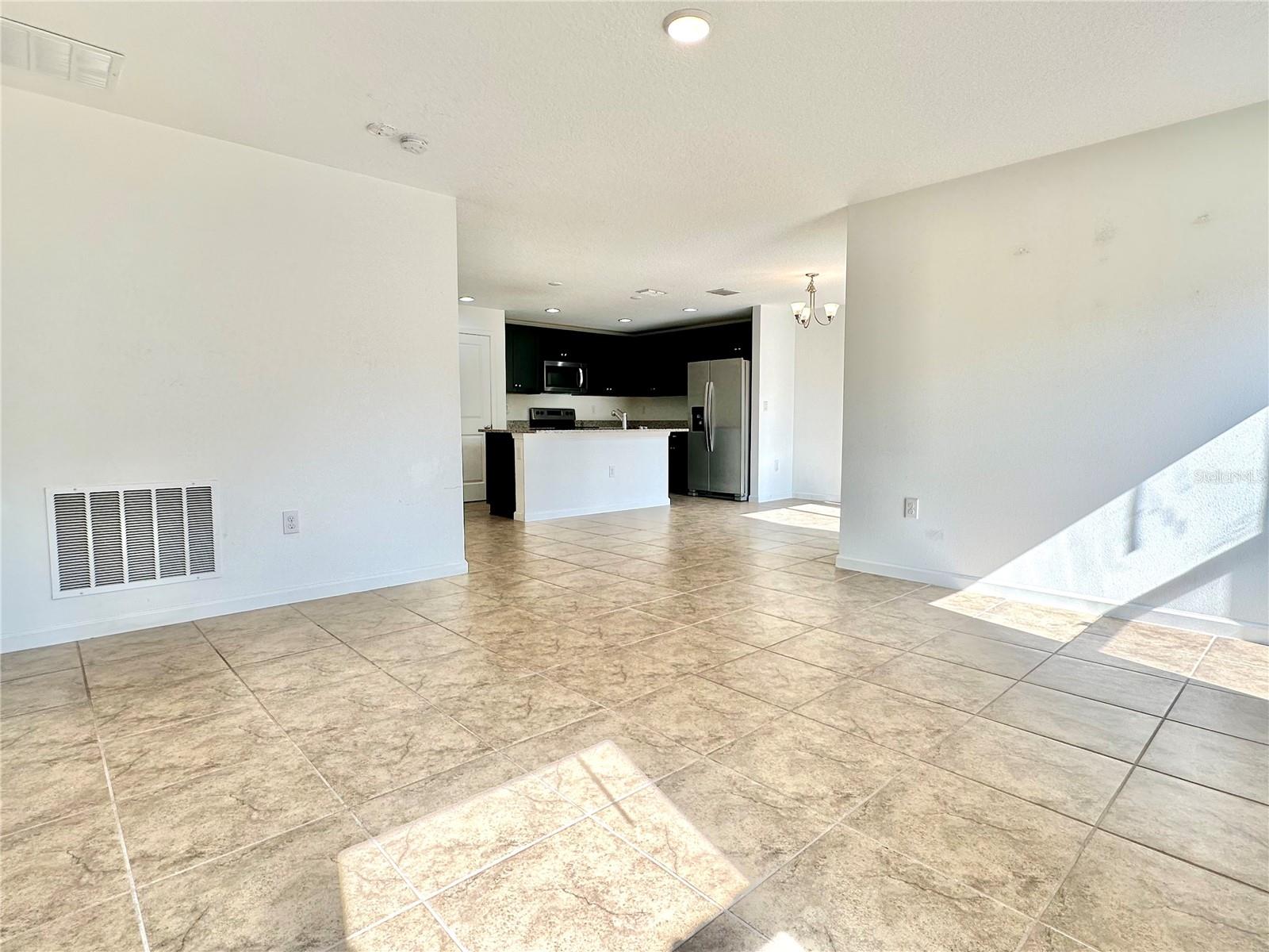 HAMMOCK RESERVE - Residential Lease