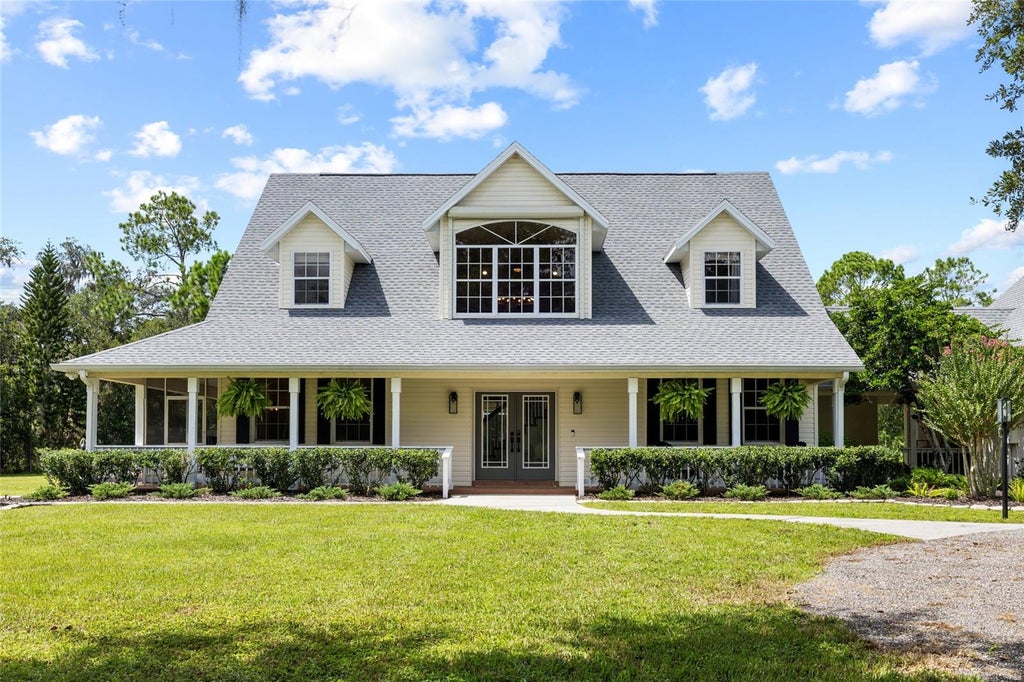 Photo of 1070 Bel Air Star Parkway, Sarasota, FL 34240 (MLS # TB8549264)