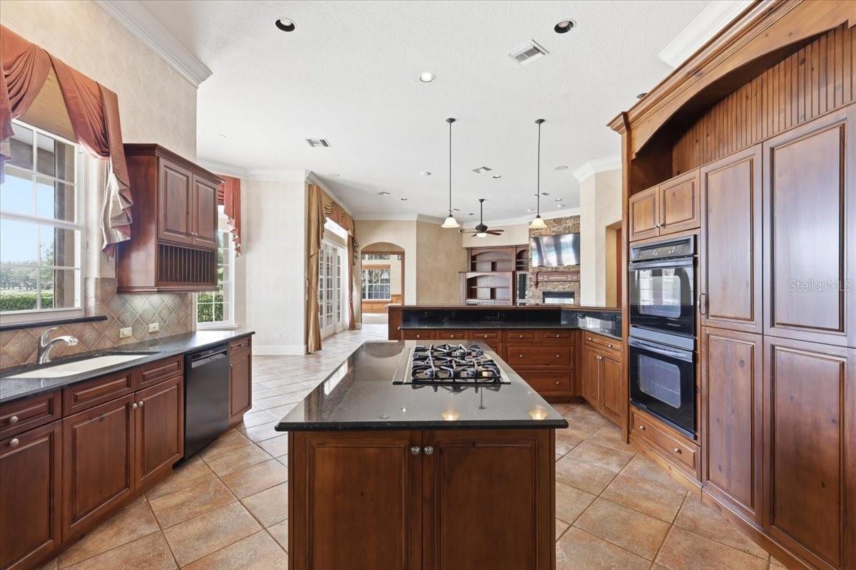 KEENES POINTE - Residential