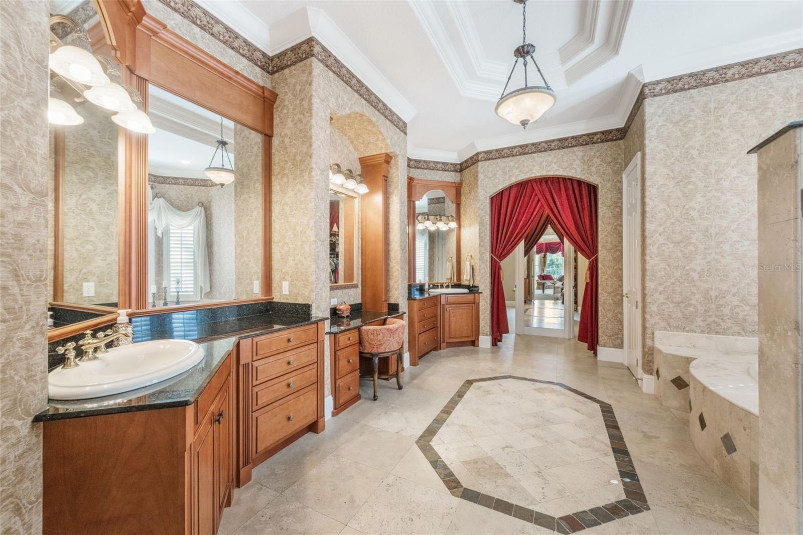 KEENES POINTE - Residential