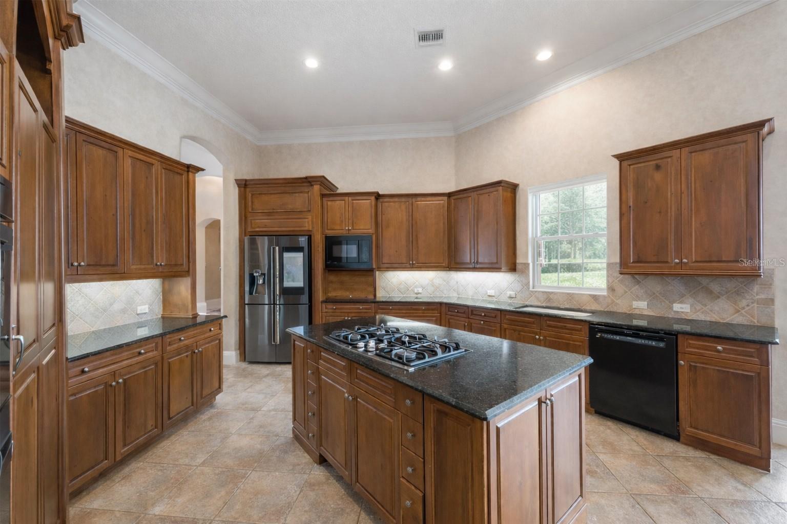 KEENES POINTE - Residential