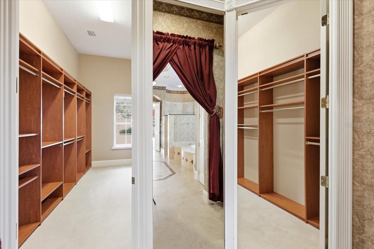 KEENES POINTE - Residential