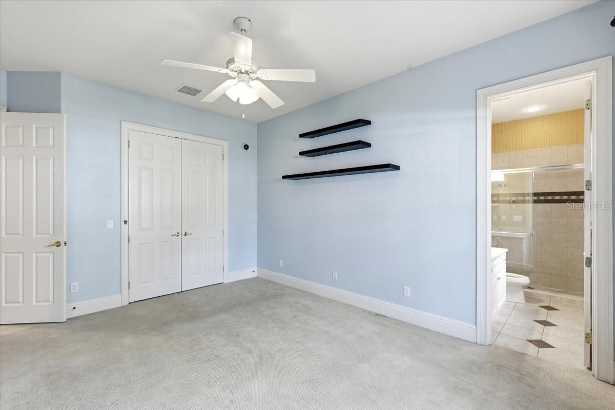 KEENES POINTE - Residential