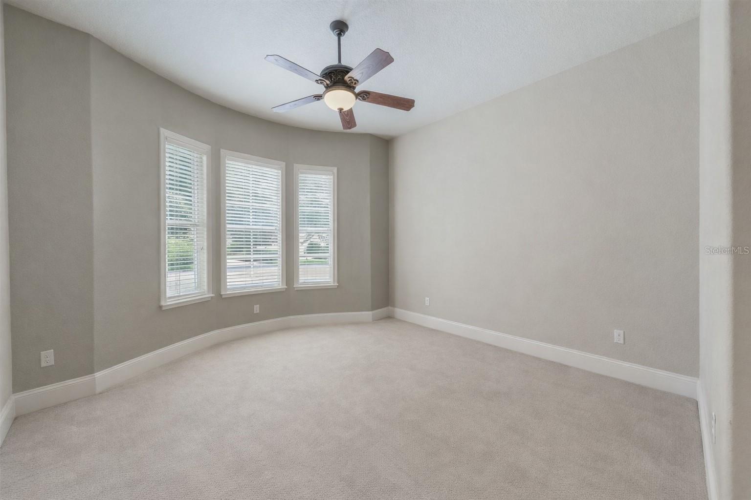 KEENES POINTE - Residential