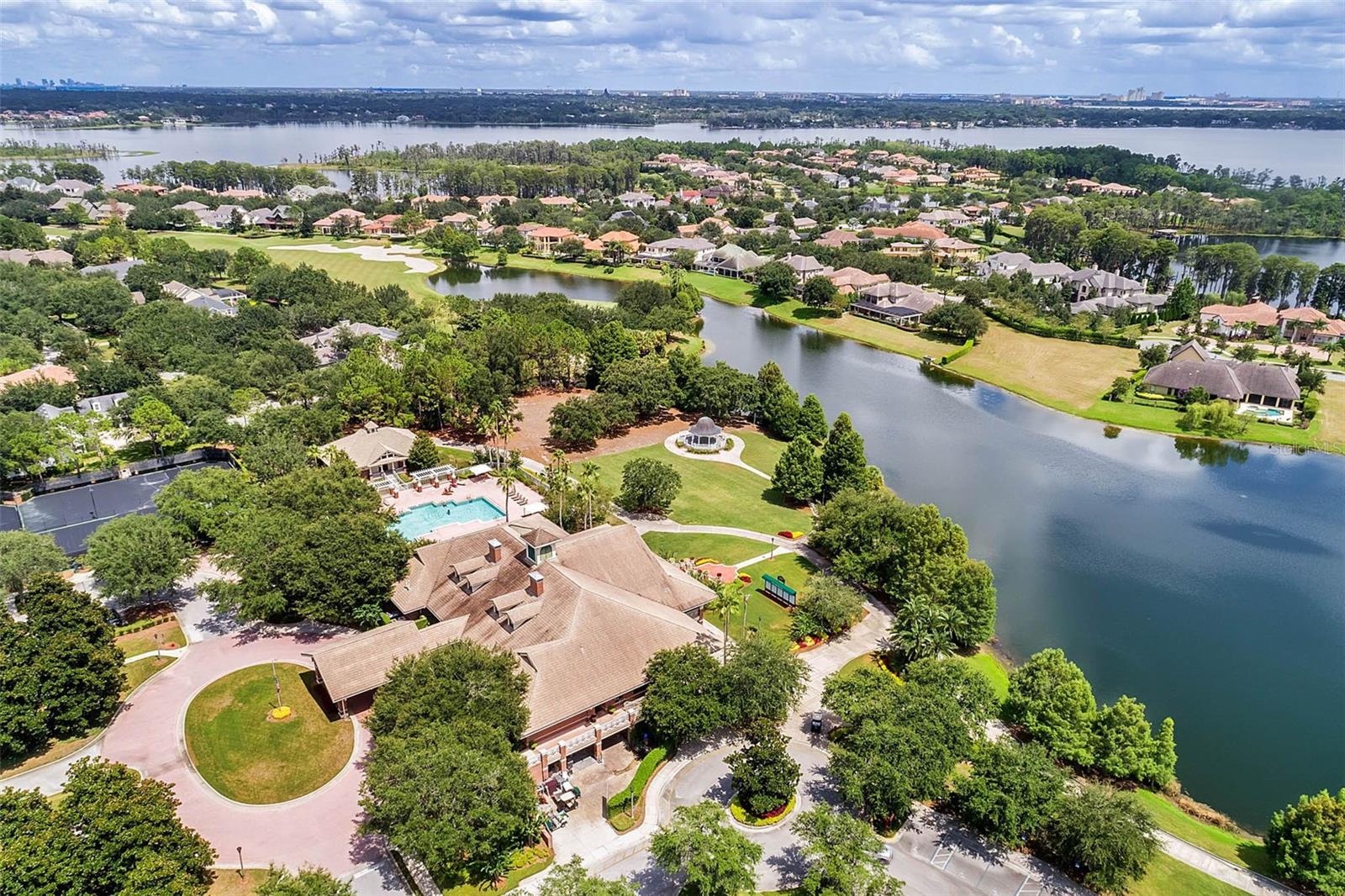 KEENES POINTE - Residential