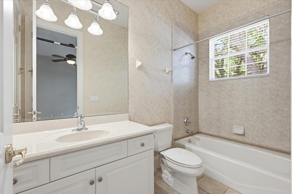 KEENES POINTE - Residential