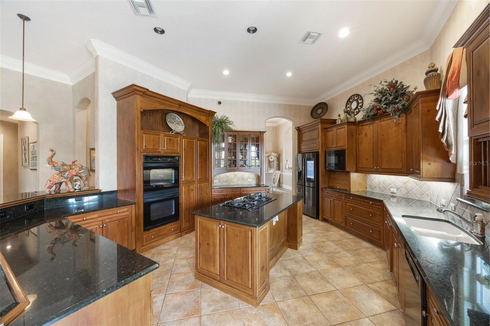 KEENES POINTE - Residential