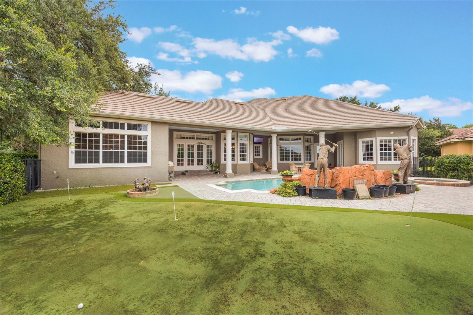 KEENES POINTE - Residential