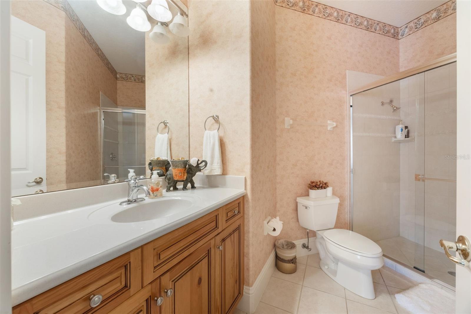 KEENES POINTE - Residential