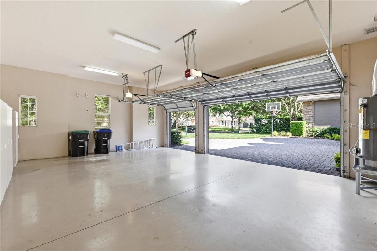KEENES POINTE - Residential