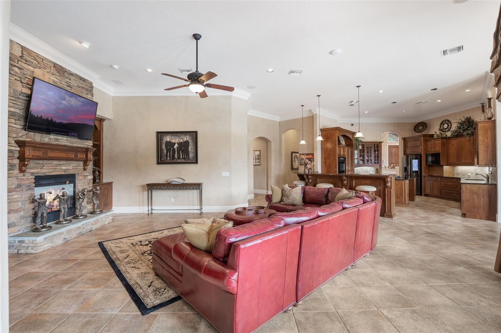 KEENES POINTE - Residential