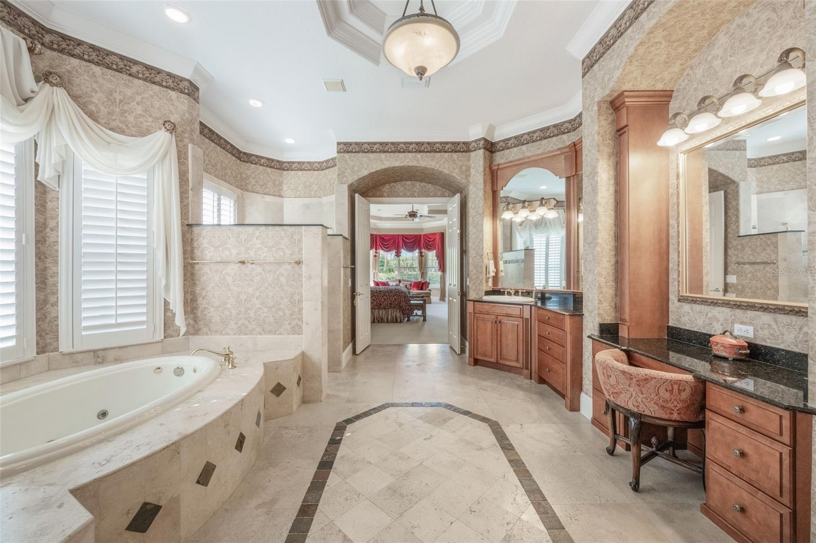 KEENES POINTE - Residential