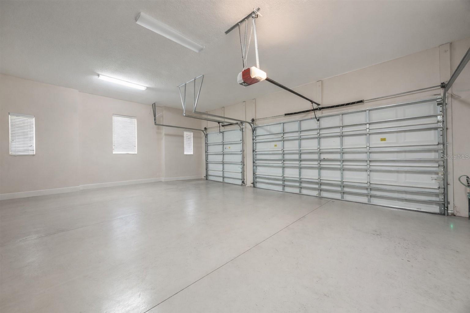 KEENES POINTE - Residential