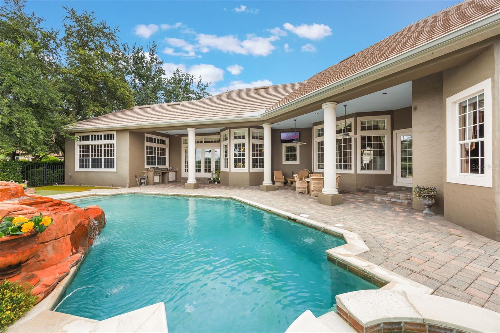 KEENES POINTE - Residential